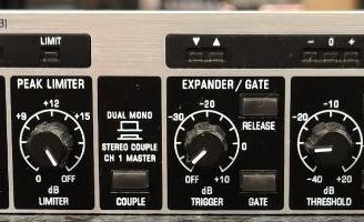 BEHRINGER