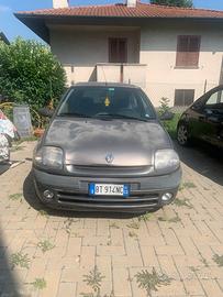 RENAULT Clio 2ª serie - 2001