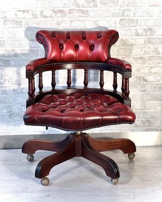 Poltrona Chesterfield inglese da ufficio vintage