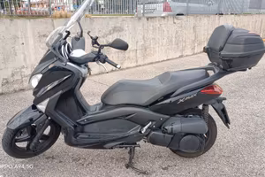 XMAX 250