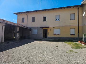 Appartamento completamente ristrutturato con giard