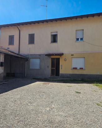 Appartamento completamente ristrutturato con giard