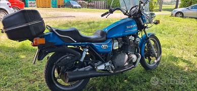 Moto suzuki 