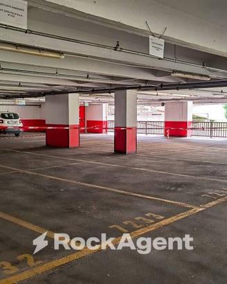 POSTI AUTO IN BUSINESS CENTER