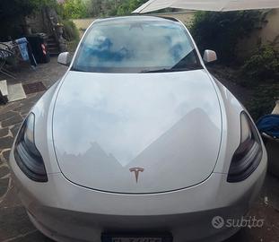 Tesla model Y RWD