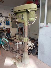 trapano a colonna 220