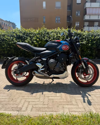 Triumph Trident 660 Tribute 2025 solo 470km