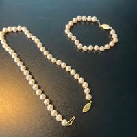 Collana e bracciale di Perle