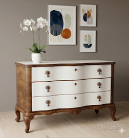 Affascinante cassettiera Luigi XV restaurata