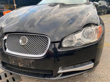 Ricambi usati per Jaguar XF 3.0 TD del 2011
