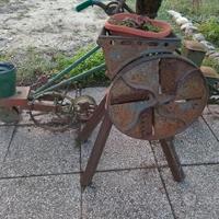 Semiatrice arredo vintage per giardino