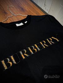 Burberry T-Shirt
