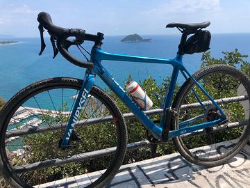 bicicletta gravel/ciclocross