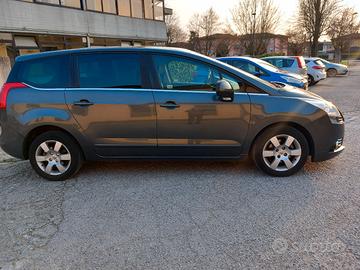 Peugeot 5008 1.6 Diesel Anno 2011