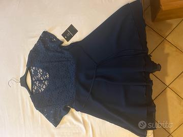 Vestito blu con pizzo parte superiore