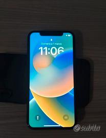 iPhone X batteria al 100%