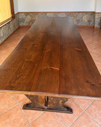 Tavolo in legno