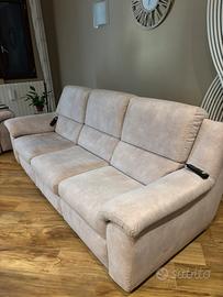Divani poltronesofà 3-4 posti con relax elettrico