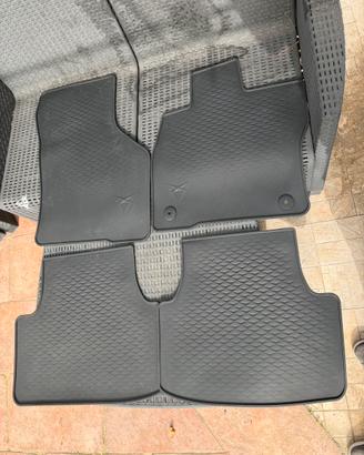 Tappeti  e cover chiave cupra formentor / leon