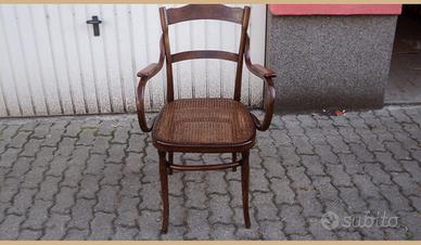 Poltrona con braccioli thonet jej.kuHN