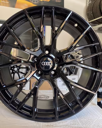 Cerchi Audi raggio 21 NUOVI cod.84392