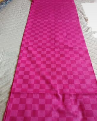 Tovaglia quadrata Bossi fucsia 