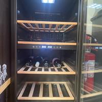 Vetrina (cantinetta) vini doppia temperatura