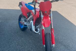 Tm smr 125 red edition