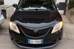 Lancia Ypsilon 1.0 FireFly 5 porte S&S Hybrid Ecoc