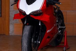Ducati Panigale 899