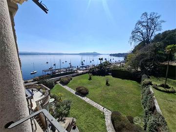 Belgirate - Attico Vista Lago Con Torretta