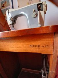 MOBILE CUCITRICE NECCHI