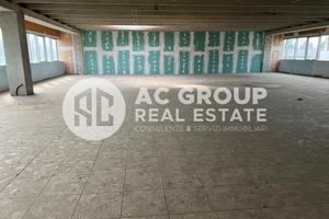 SARONNO - SPAZIO COMMERCIALE