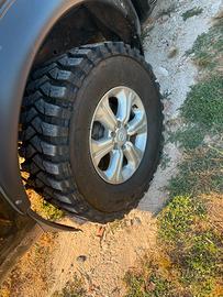 Pneumatici tassellati 255/70 R16 Nuove