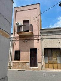 Casa piano terra e primo piano