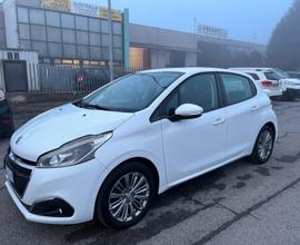 Peugeot 208 PureTech 82 5 porte Allure