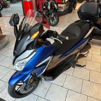 Honda Forza 350 deluxe