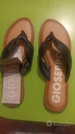 INFRADITO NERE NUOVE, MAI USATE, IN PELLE