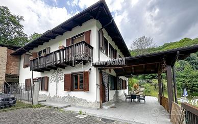 CASA INDIPENDENTE SU DUE PIANI CON DUE APPARTAMENT