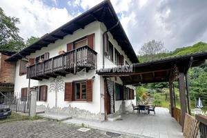 CASA INDIPENDENTE SU DUE PIANI CON DUE APPARTAMENT