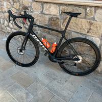 Giant tcr advanced pro team disc (solo 700 km)
