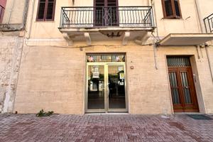 Locale commerciale, Viale Aldo Moro