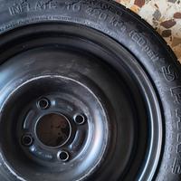 rotino auto di scorta con crik e chiave 