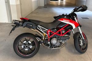 Ducati Hypermotard 796