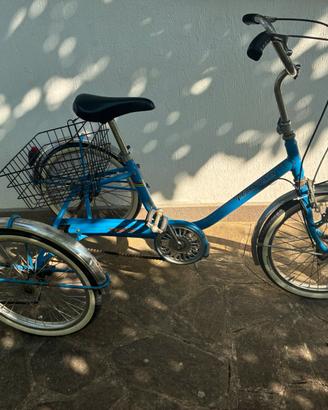 Triciclo biciclette