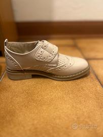 Scarpe eleganti bimbo