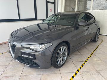 Alfa Romeo Giulia 2.2 Turbodiesel 180 CV AT8 AWD Q
