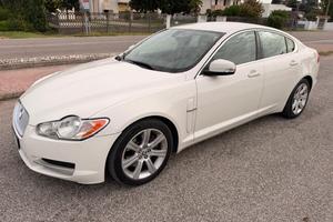 Jaguar XF 2.7D V6 Premium Luxury