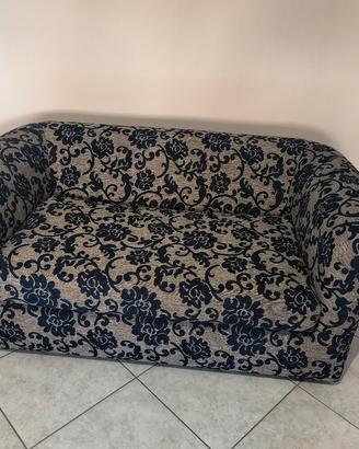 Divano 2 posti + materasso