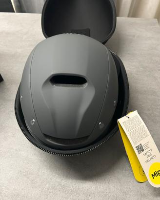 Casco oakley ARO7 lite mips